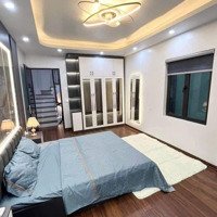 Siêu Hot!Bán Nhà Ngõ Thịnh Hào 1 Tôn Đức Thắng.lô Góc-3 Thoáng,Nhà Đẹp Mê Ly.39M2*5T