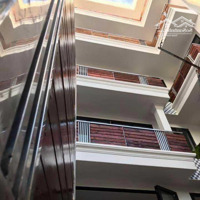 Bao Đầu Tư, Chdv Dương Quảng Hàm, 180M2, 5 Tầng, Dòng Tiền 100 Triệu/Tháng