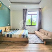 Căn Hộ Studio Cửa Sổ Thoáng Rộng 35M2 Ngay Trung Tâm Q1 Gần Vòng Xoay Nguyễn Văn Cừ