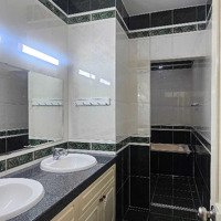 Cho Thuê Penthouse Mỹ Phước,Diện Tích200, 3 Phòng Ngủ Giá Bán 24 Triệu, Liên Hệ: 0917479567