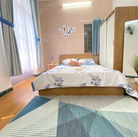 Phòng Ban Công 30M2 Full Nội Thất, An Ninh, Thuận Tiện Di Chuyển Qua Q1, Q3