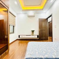 Bán nhà riêng đường Tây Mỗ - Nam Từ Liêm, Ô TÔ đỗ cổng, mặt tiền quyền lực 3.8m, giá 4.95 tỷ.