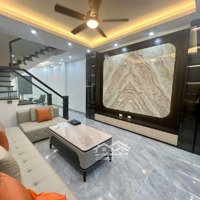 Hiếm! Nhà Đẹp Chùa Láng Diện Tích: 52M2 _4T Ngõ Thông, T.kế 4 Phòng Ngủtiện Ích Ngập Tràn