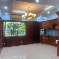 Cho Thuê Liền Kề Splendora.diện Tích103M2. Có 6 Phòng Ngủ.