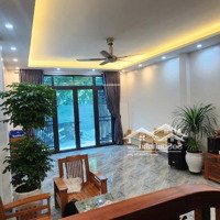 Lk Mậu Lương- Kinh Doanh Thang Máy View Sân Bóng - Hiếm Chỉ Hơn 12 Tỷ