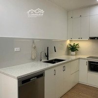 Cần Bán Gấp Ch 3 Phòng Ngủchung Cư The Garden Hill, 89M2 Ban Công Đn Tầng Trung Full Đồ. Liên Hệ: 0968748525