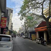 Bán nhà lô góc mặt đường Chợ Hàng,mặt tiền khủng siêu đẹp.