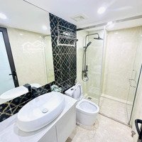 Hiếm!Cho Thuê Gấp Nhà Phố Ngọc Khánh; 130M2*4.5T. Mt: 9.5M; 8 Phòng Ngủ Ngõ 10M. Ở, Vp, Kd Đỉnh; 39 Triệu/Th