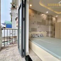 Phòng decor siêu xinh 40m2 ngay vòng xoay Lê Đại Hành