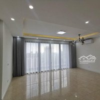 Bán Vinhomes Dcapitale - 1.5N - 44.5M2 - 3.4 Tỷ