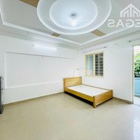 Căn Hộ 40M2 Full Nội Thất Ban Công