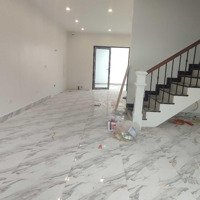 Bán Nhà 80M2X3 Tầng,Mặt Tiền6M, 3Tỷ9 Có Thương Lượng