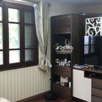 Chung Cư Ct17 Khu Đô Thị Việt Hưng, 80M2 Tầng Đẹp Nhất Tòa Nhà, Ban Công Đông Nam Và 97M - 3 P.ngủ