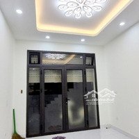 Bán Nhà Vĩnh Hưng 52M , 3 Tầng , Mt4,1M , 6 Tỷ
 Liên Hệ: 0827681549