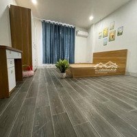 Bán Căn Hộ Vừa Ở Vừa Cho Thuê Phú Diễn 70M2 Xây 7 Tầng Sát Mặt Phố, Gần Trường Đh Lớn, 3 Thoáng