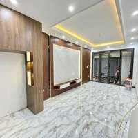 Bán Nhà Riêng Phố Hoàng Hoa Thámdiện Tích35/38M2 5 Tầng Giá Bán 7,8 Tỷ Lh E.trường 0985342385