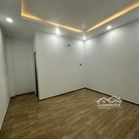 Nhà Xóm Chiếu Q4- 3 Lầu- 70M2 - Hẻm 4M- Ko Qh-Chỉ 5 Tỷ Nhỉnh