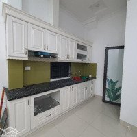 Bán Nhà Bồ Đề 200M Trường Qt Bệnh Viện Tâm- Full Công Năng- Ở Sướng- Hàng Xóm Phố Cổ- 3Phut