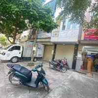 Chính Chủ Bán Nhà Phố Trung Hòa 47M2 - 5 Tầng - Kinh Doanh. Phân Lô Ô Tô 2 Mặt Thoáng.