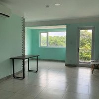 Căn Hộ Dịch Vụ 70M2, 2 Phòng Ngủ, 1 Phòng Khách, Tách Bếp, Có Ban Công