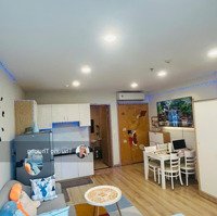 Cho Thuê Studio Charmington 35M2 Thiết Kế Bếp Chữ L, Chỉ 13 Triệu Ở Liền Được, Có Phòng Xông Hơi