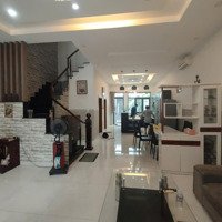 Cho Thuê Nhà Phố Khu Compoud Phố Đông Village Quận 2, Full Nội Thất 16 Triệu/Th