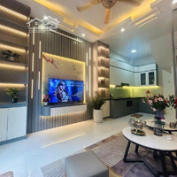 Bán Nhà Tôn Đức Thắng, Ngõ Văn Chương, 30M2, 6 Tầng, Thang Máy Mới Kong, Giá Bán 8.8 Tỷ, Ô Tô Cách 15M