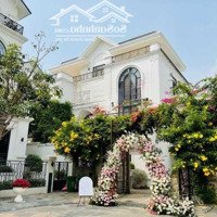 Cần Bán Gấp Những Biệt Thự Sài Gòn Mystery Villas Quận 2 - Đảo Kim Cương - Giá Cực Kỳ Hấp Dẫn.