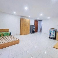 Cho Thuê Căn Studio Cực Rộng, Full Nội Thất (Máy Giặt Riêng) - Ngay Gần Đảo Kim Cương, Ủy Ban