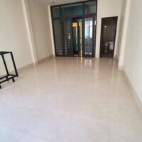 Cho thuê nhà mặt ngõ ô tô - THANG MÁY Nguyễn Chánh - Cầu Giấy 45m x 6T giá 35 triệu