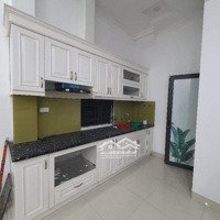 Bán Nhà Ái Mộ, Hồng Tiến, 33M2, Full Nội Thất, Ô Tô Đỗ Cửa, 6.35 Tỷ