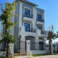 Bán Biệt Thự Vinhomes Grand Park Giá Bán 13,4 Tỷ Vnd, Quận 9, Hồ Chí Minh. Liên Hệ 0828030977 Thiện