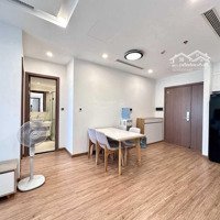 Cho Thuê Căn Hộ Vinhomes Metropolis - Liễu Giaidiện Tích75M2 Full Nội Thất