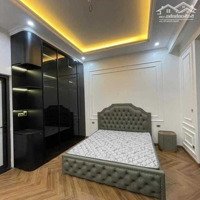 Nguyễn Văn Cừ Bồ Đề Long Biên 45M2 5 Tầng Full Nội Thất 6.6 Tỷ