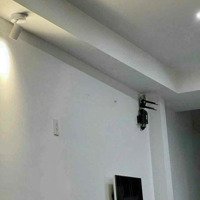 4 Lầu Cách Xe Hơi 30M 4.2 X 10M Cách Mạng Tháng 8