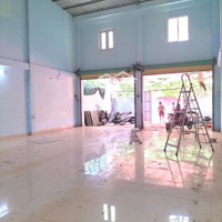 Xưởng 250M2-- Gác Lửng -- Nền Gạch -- 3. Phòng Kín