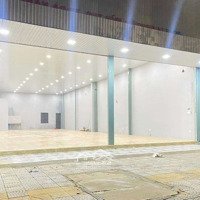 Mặt Tiền Nguyễn Hữu Thọ Chuẩn Showroom