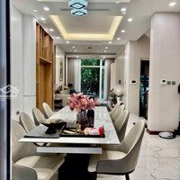 Cho Thuê Biệt Thự Sang Trọng Tại Ciputra Hà Nội, 140M2, 5 Phòng Ngủ Giá 3500$/Tháng. Liên Hệ: 0354889548