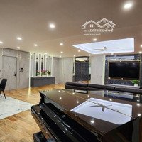 Siêu Phẩm 265M2 Duplex Vinhomes Metropolis, Nội Thất Sang Trọng Bậc Nhất 4P Ngủ, View Trọn Hồ Tây