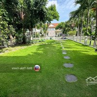 Cơ Hội Đầu Tư Biệt Thự 300M2 Ngay Trục Chính Giá Chỉ 10,5 Tỷ Tại Oasis, Thuận An, Bd