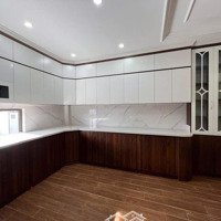 Cho Thuê Nhà Phố Mai Dịch - Cầu Giấy, 50M2 X 7 Tầng, Mt: 5M, Thông Sàn, Thang Máy, Nhà Mới 100%