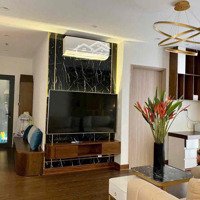 3N, Sẵn Sổ, Full Nội Thất Giá Bán 4,8 Tỷ. Tầng Trung, Vinhomes Smart City.