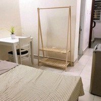 Phòng 30M2 Đủ Nội Thất Trần Hưng Đạo. Hẻm Xe Tăng