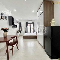 Căn Hộ Ngay Ngã Tư Hàng Xanh - Thang Máy - 40M2 - Ban Công