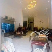 Gần Ngã Tư Thủ Đức, Nhà 2 Lầu, 150M2 Ngang 7M, Xe Hơi Vào Nhà. 6 Tỷ 8