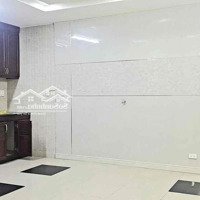 Quận 10-Nhà Đẹp-Hẻm Ôtô-Cách 20M Ra Mt-Gần 100M2-Ngang Lớn Bề Thế