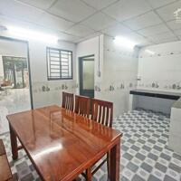 Cho thuê nhà trệt lầu lửng gần đại học Tây Đô