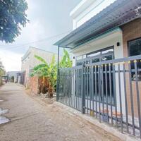 Cho thuê nhà trệt lầu lửng gần đại học Tây Đô