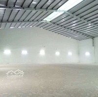 Kho - Xưởng ( 400M2)) . Nguyễn Cứu Phú Bình Chánh. .