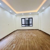 Bán Nhà Riêng Cầu Giấy 40M2 6 Tầng Thang Máy Lô Góc Giá Bán 10.9 Tỷ. Lh E. Trường 0985342385